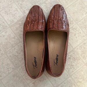 Trotters Chestnut Woven Leather Loafers